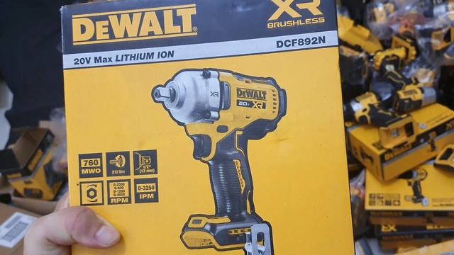Bulong Sửa Xe Máy, 7 Chổ, Bán Tải Hãng Dewalt DCF922 DCF892 DCF899 DCF897 Lh 0888840578