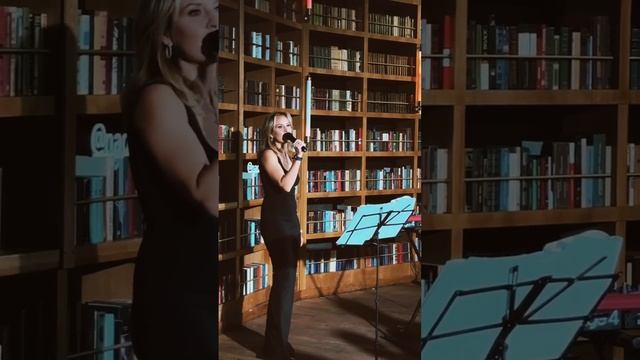 Первое видео с презентации моей книги #стихинадежды #НадеждаЦветкова смотреть онлайн