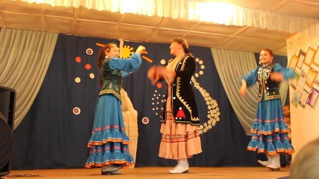 БАШКИРСКИЙ ТАНЕЦ "БРАСЛЕТЫ" смотреть онлайн