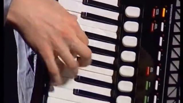 Андрей Акулов. Бэсамэ-мучо.avi смотреть онлайн