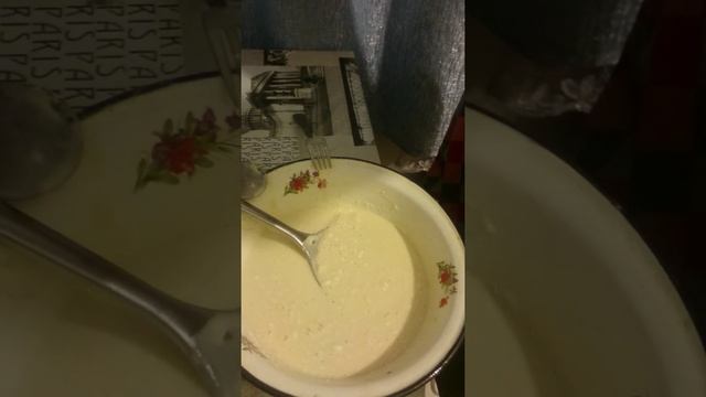Как избавится от комочков в тесте:) смотреть онлайн