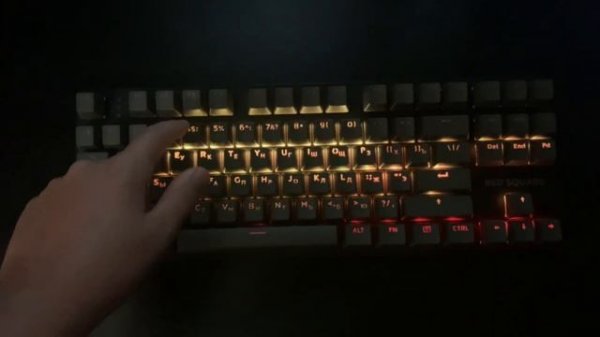 Обзор крутой бюджетной механической клавиатуры - Red Square Keyrox TKL
