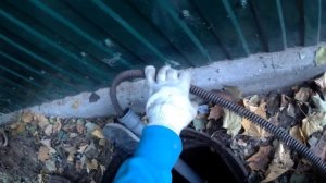 Прочистка канализации с помощь Крота