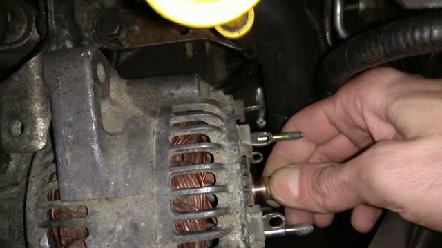 Ремонт генератора Land Rover Freelander I, без зняття з автомобіля (нема зарядки АКБ)... смотреть онлайн