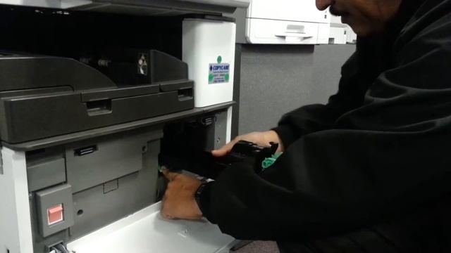 Replace toner hopper смотреть онлайн