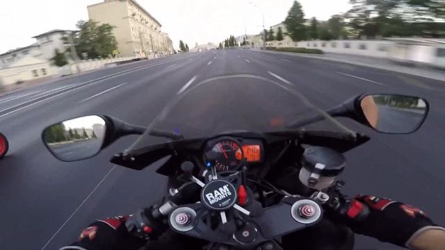 #Gsxr1000 #6 vs #Aprilia #rsv4 2020, прохват по Москве. Расход по домам,еду домой 299 км/ч #SATANA смотреть онлайн