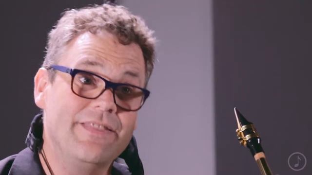 Selmer AS42 Professional Alto Saxophone смотреть онлайн