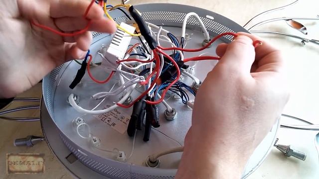 Схема подключения и переделка люстры с галогенных на светодиодные лампы G4. Избавляемся от галогено смотреть онлайн