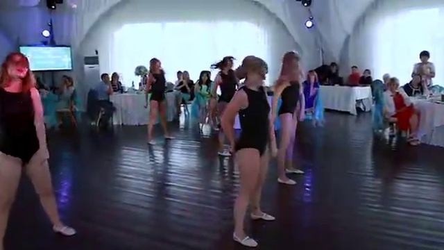 Группа поддержки "Red Fox" Show Dance смотреть онлайн