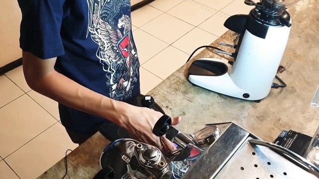 Review & Setting Grinder Compak K3 Touch Doserless смотреть онлайн