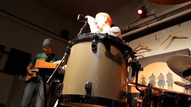 Запрещённые Барабанщики - Модная Любовь. Москва. Рюмочная в Зюзино. (11.12.2020). смотреть онлайн