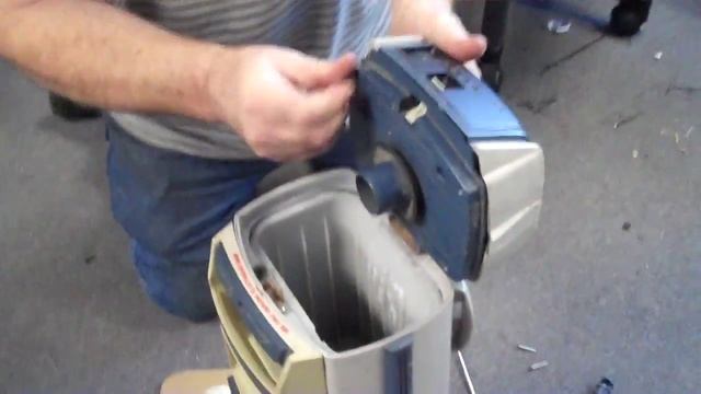 modesto replace bag latch repairs on super j electrolux vacuum cleaner service смотреть онлайн