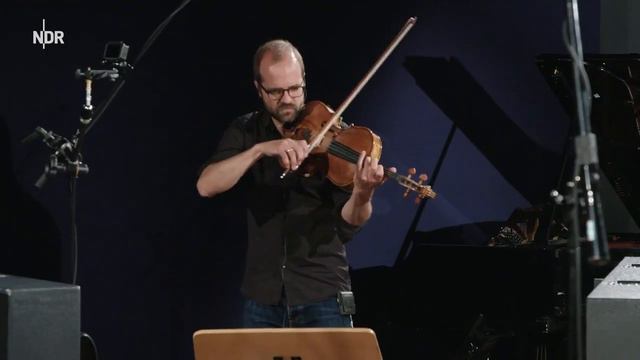 NDR Bigband & Gstrings: Cantaloupe Island | NDR