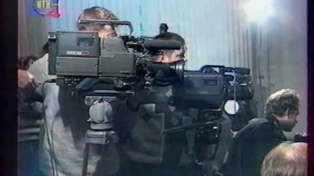 Рекламный блок, актуальный репортаж (НТН-4, 24.12.1999) (г. Новосибирск)