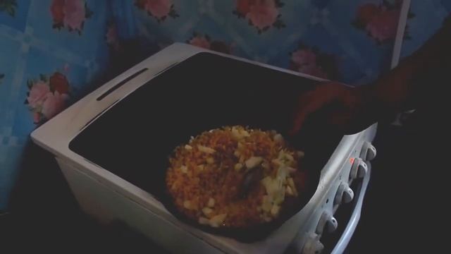 макароны с тушенкой