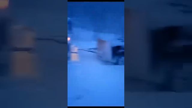 Перегонщиков машин из Приморья удивил октябрьский снег в Амурской области смотреть онлайн