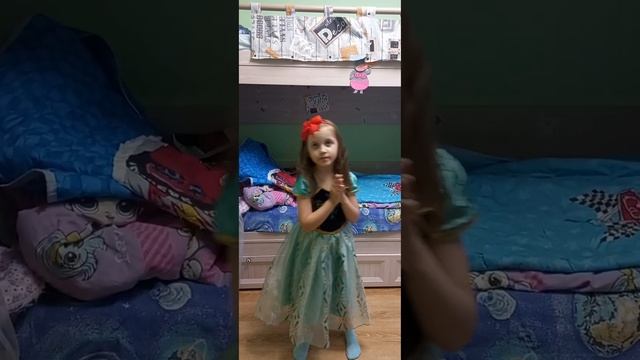 Никин танец под песню "купи пёсика" смотреть онлайн
