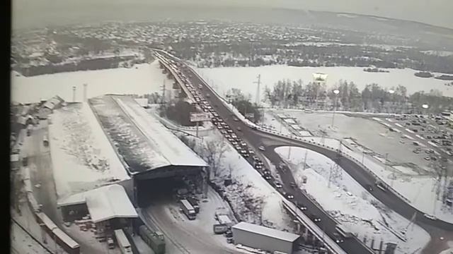 Главная пробка Иркутска .С утра и до позднего вечера смотреть онлайн