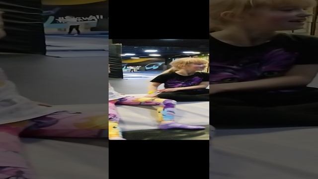 мы на батутах смотреть онлайн