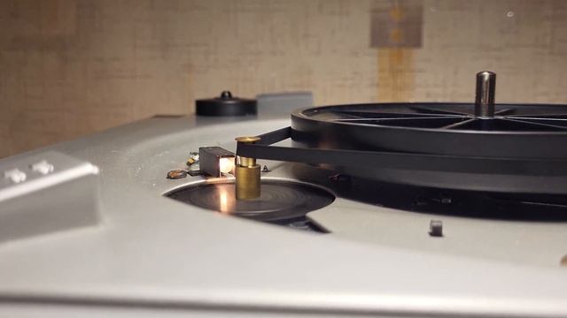 Поведение растянутого пасика проигрывателя Вега ЭП-110 Стерео смотреть онлайн