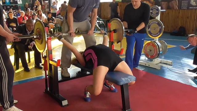 139 Сандуленко Оксана. ПОПЫТКА. Жим лежа 60 кг. Кубок Украины 2015 (UPC) смотреть онлайн