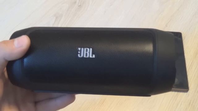 JBL Charge 2 - крутейшая колонка с проблемами! (полный обзор) смотреть онлайн