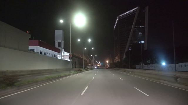Rio De Janeiro 4K - 2AM Airport Drive - Brazil смотреть онлайн
