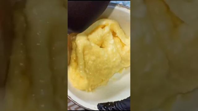 ДОЧЬ РЕШИЛА ПРИГОТОВИТЬ ДОМАШНИЙ СЫР 💖💕✨👩🍳 а я засняла на камеру, хороший тандем 😎👍 смотреть онлайн