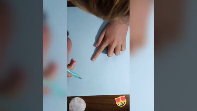 Маникюр в домашних условиях😍😊Эффект гель лака 💅 смотреть онлайн