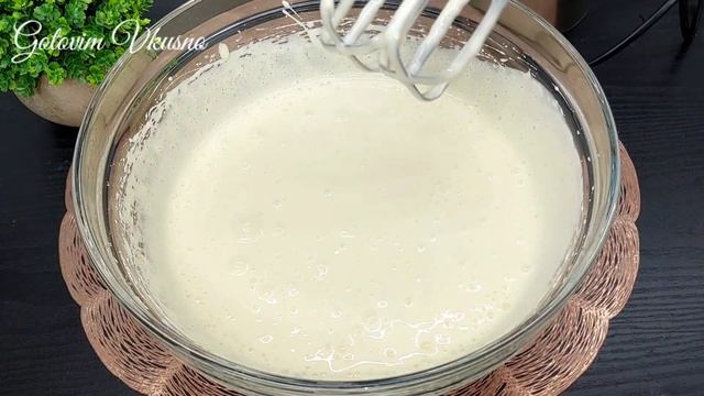 Когда совсем нет времени! Нежный пирог к чаю за 5 минут! Всё смешал и в духовку смотреть онлайн