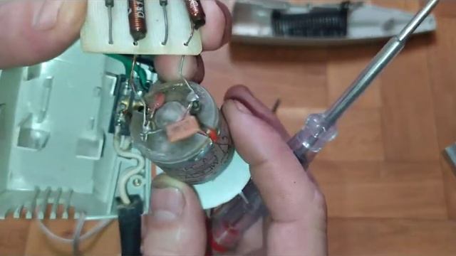 ФЕН-Щётка (расческа) Suszarka grzebieniowa Polam Farel SRW-12 смотреть онлайн