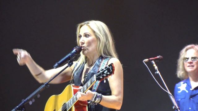 2023 Crossroads Sheryl Crow Set Night Two смотреть онлайн