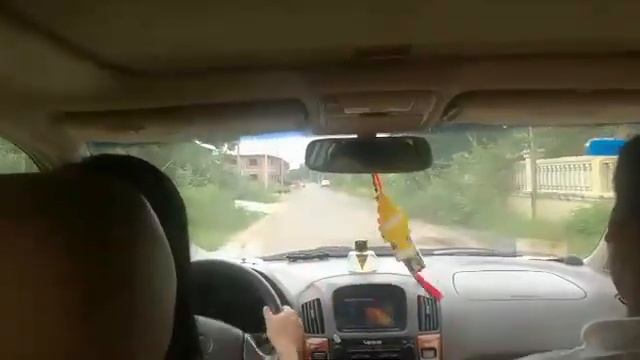 តោះមើលស្រីស្អាតរៀនបើកឡាន Lexus RX300ដំបូងមើល/ First Driving of beautiful girl