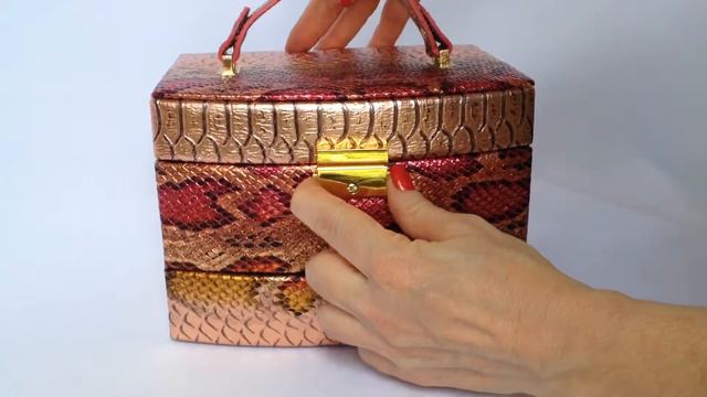 Шкатулка для украшений 2 смотреть онлайн