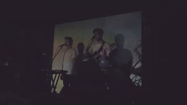 Твоё Далеко-Коленки смотреть онлайн