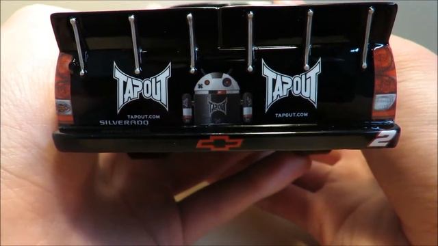 Let's Review It:Kevin Harvick 2011 Tapout Chevrolet Silverado 1:24 diecast (Autograph Edition) смотреть онлайн