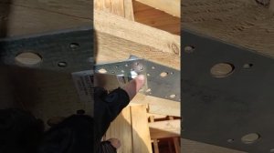 Крепеж стропильной системы в конеке на (скользящей ) крыше .