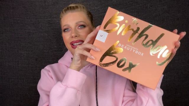 BEAUTY BOX BATTLE | LOOKFANTASTIC BIRTHDAY BEAUTY BOX | BIRCHBOX | Распаковка бьюти-боксов смотреть онлайн