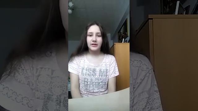 Читает Ларина Владислава - Василий Лебедев-Кумач "Два друга" смотреть онлайн