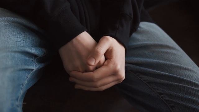 Как избавиться от страха перед влиятельными людьми? Как не бояться органов власти и бюрократии? смотреть онлайн