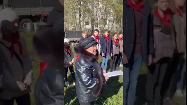 Посадка кленовой аллеи ко Дню Комсомола. Виктор Гончаров. КПРФ Ставрополья. Пионерия Ставрополья. смотреть онлайн