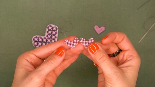 Как сделать объемное сердце из бисера смотреть онлайн