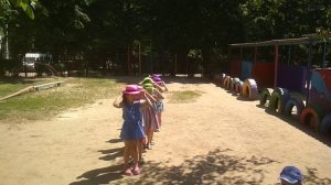 "Привет, лето! "  - танец  детей старшей гр. №12 ДВУ №446 г.Харьков