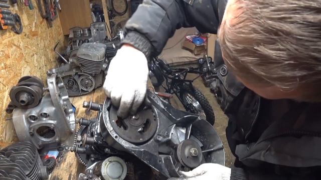 РАЗБОРКА ДВИГАТЕЛЯ СНЕГОХОДА БУРАН А640 ВМЕСТО ПОКУПКИ ЛИФАНА смотреть онлайн