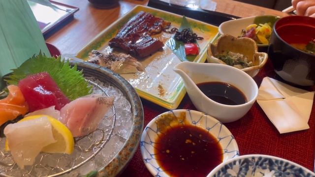 ハワイのランチ　[物価高、円安] 25ドルで食べれるランチ $25 lunch in Hawaii @yukkihawaiichannel смотреть онлайн