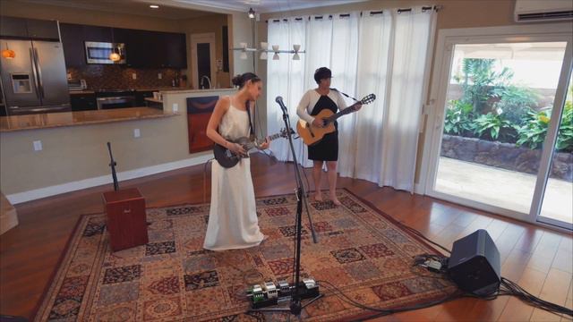 Taimane - The Moon (HiSessions.com Acoustic Live!) смотреть онлайн