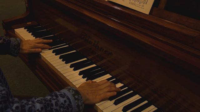 Original 1909 Blüthner Grand Piano, Presentation by Ute Neumerkel, Doku alter Blüthner-Flügel смотреть онлайн