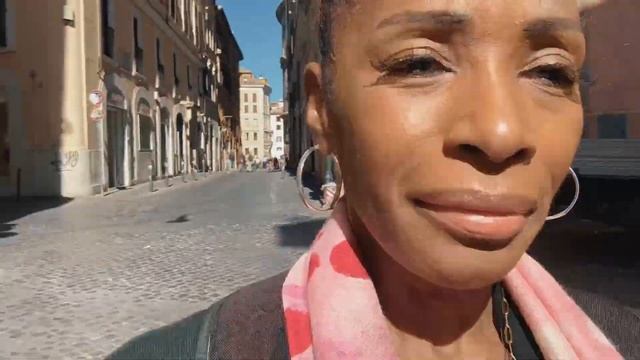 Visual Travelogue: Betting on my Flow: Piazzas the Heartbeat of Rome смотреть онлайн