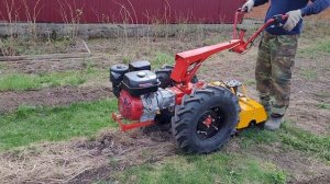 Делаем грядки мотоблоком МТЗ легко и быстро.