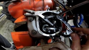 Регулировка тепловых зазоров клапанов двигателя УД-15 мотоблока МТЗ-05